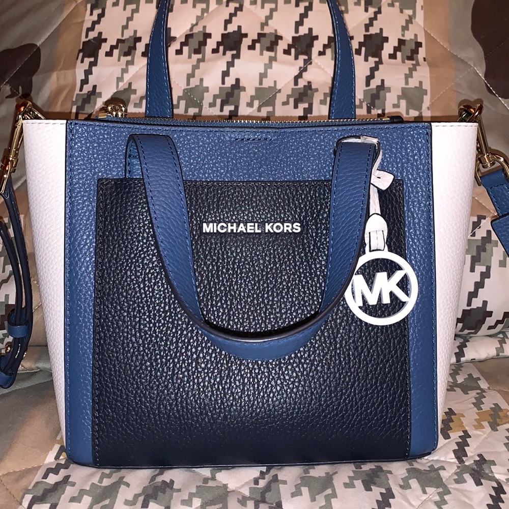 Michael Kors Crossbody